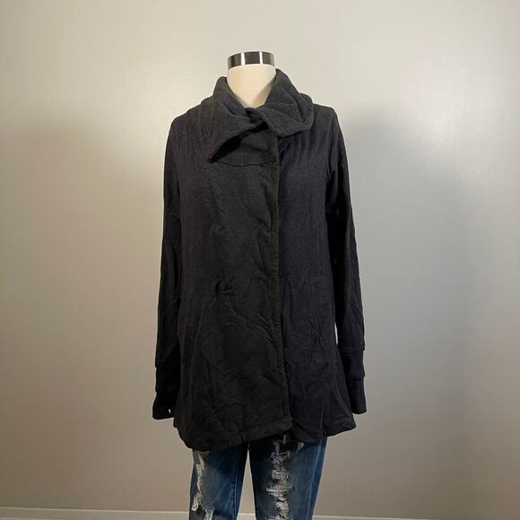 lululemon • Gratitude Wrap in Heathered Coal - Picture 2 of 5